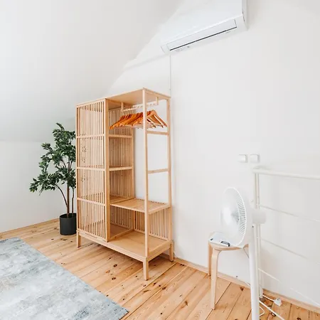 Modern Sunlit Loft With A/c In Prime Location Appartement *
