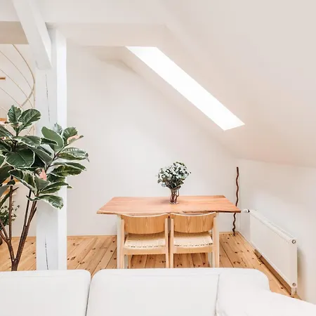 Apartament Modern Sunlit Loft With A/c In Prime Location *